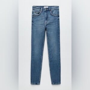 Zara women’s Blue high rise Jeans